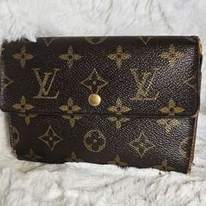 Louis Vuitton Monogram Porte-Tresor Etui Papiers Wallet. 